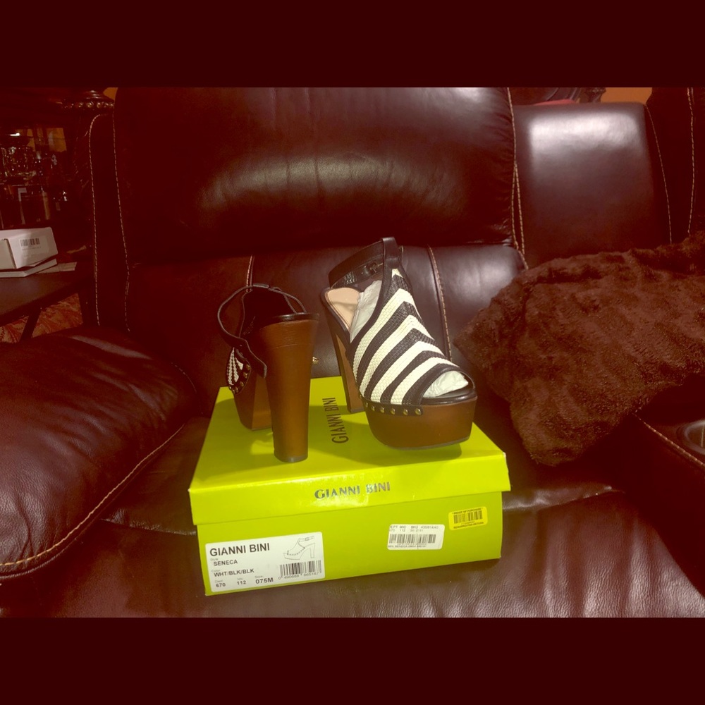 Gianni Bini Clogs